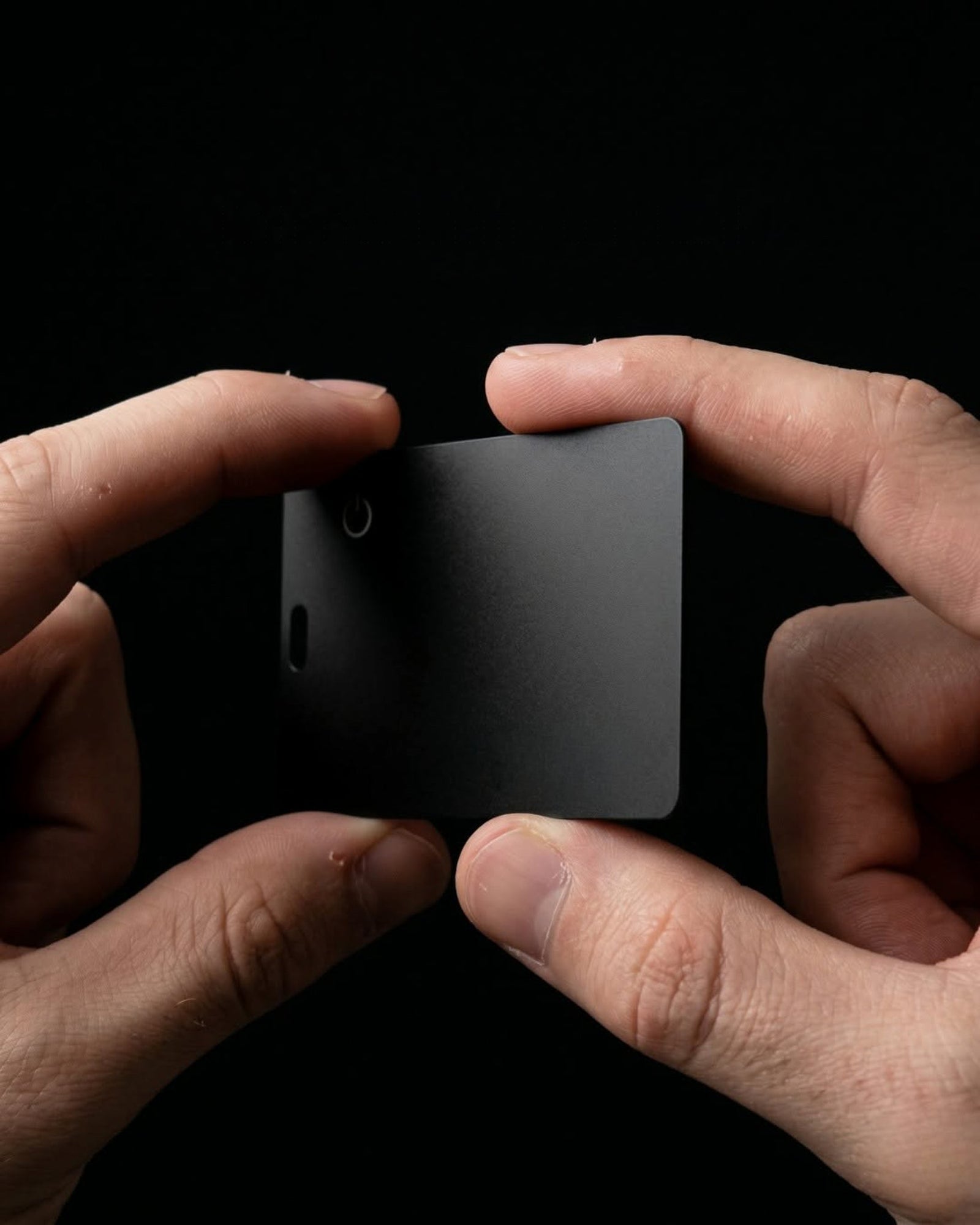 AirTag wallet vs tracker card: which one actually fits in a pocket